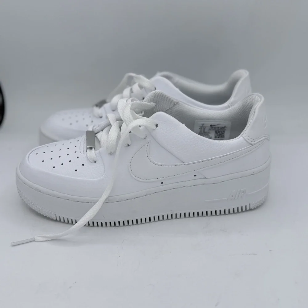 Nike Women's Air Force 1 Sage Low Triple White Platform Sneakers Size 7 - Picture 3 of 9